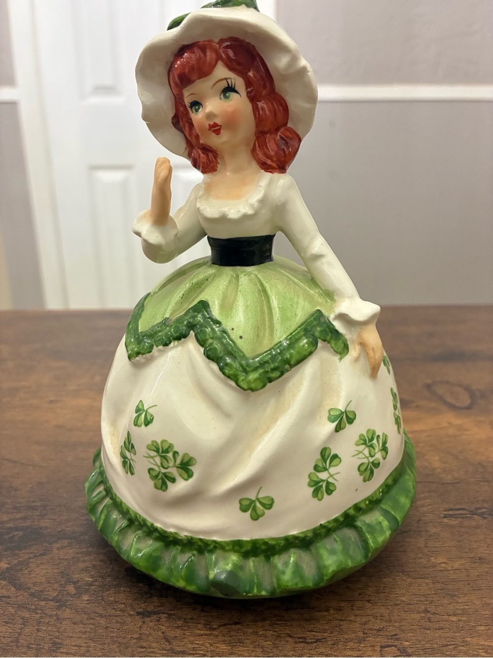 Vintage Irish Girl Music Box Figurine - Picture 4 of 9